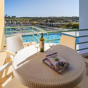 Apartamento Marina Breeze With Pool - 900m From The, Albufeira